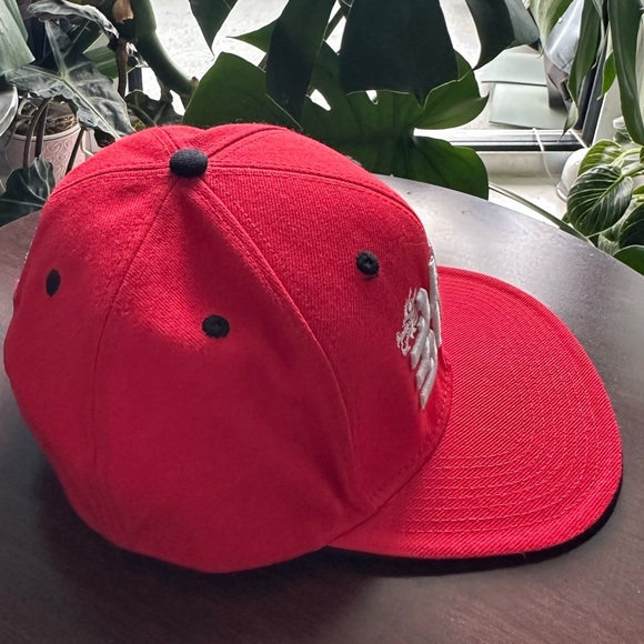 🧢NBA Adidas Toronto Raptors Dragon Year limited Edition Cap - Picture 4 of 9